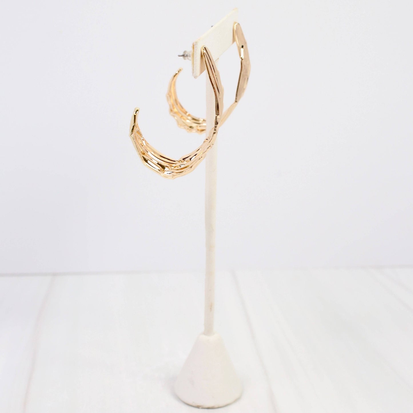 Livorno Textured Hoop Earring WR Gold