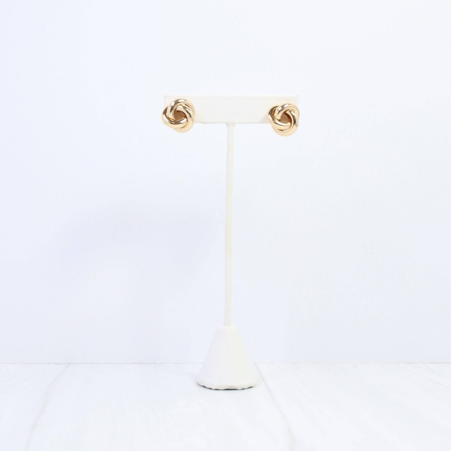 Jules Open Knot Stud Earring Gold