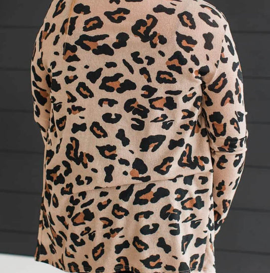 Leopard Flyaway-Curvey