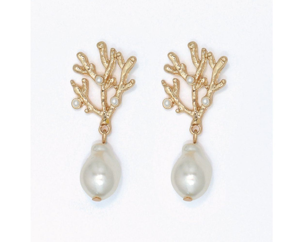 Coral with Pearl Drops by Periwinkle