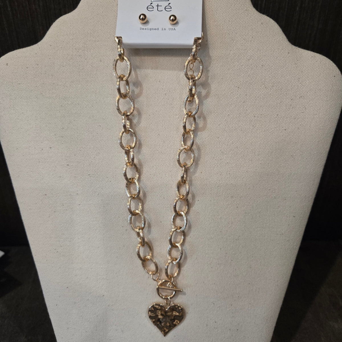 Chunky Chain w/ Heart Charm Necklace