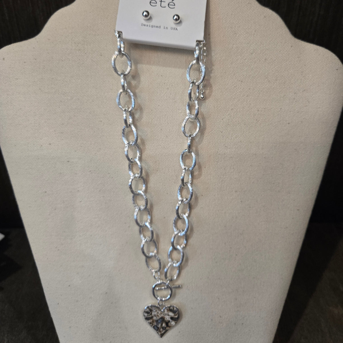 Chunky Chain w/ Heart Charm Necklace