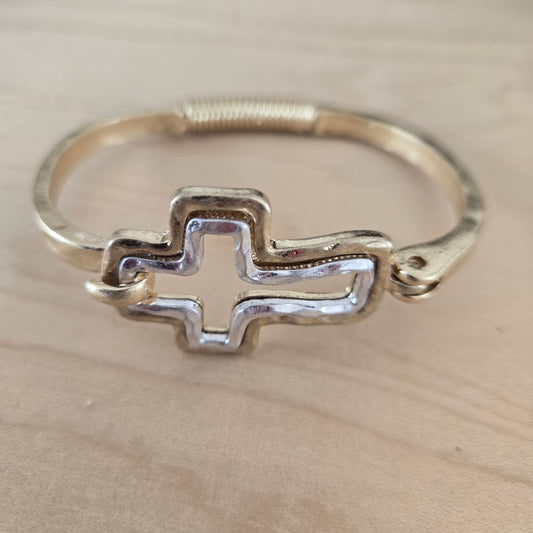 Crossroads Bangle