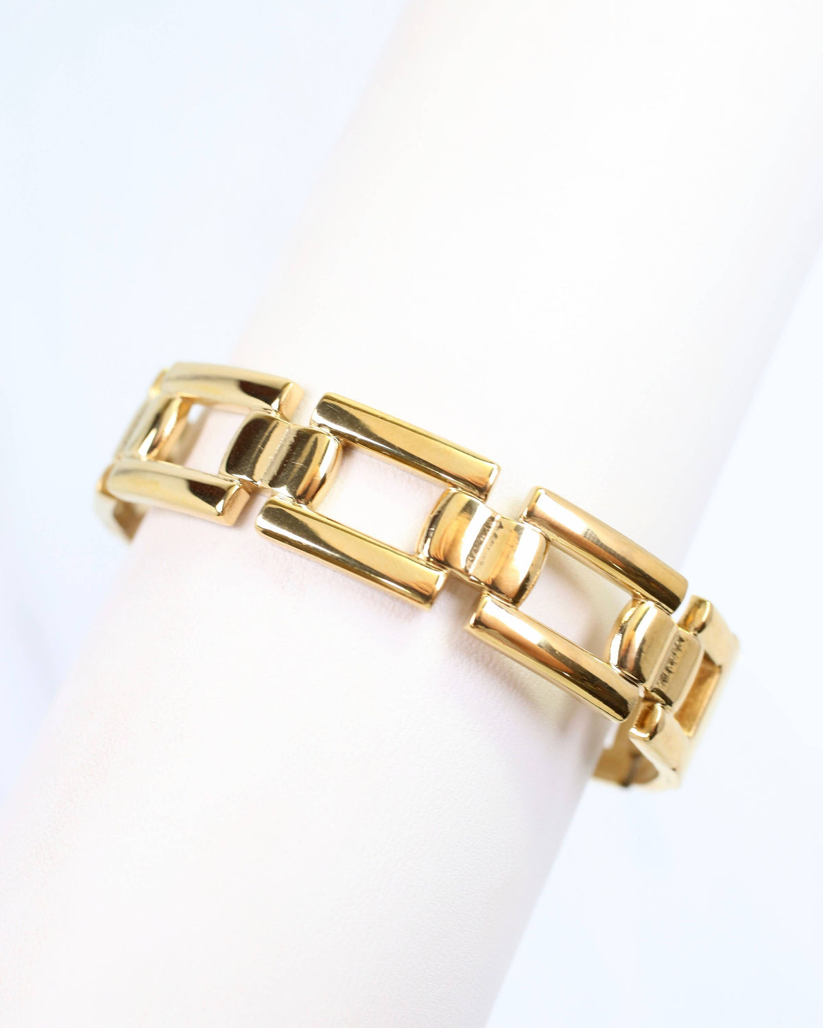 Calista Link Bangle by Caroline Hill