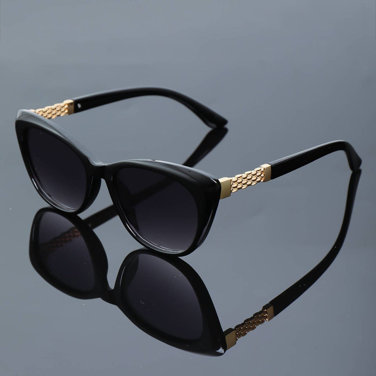 Vintage Cat-Eye Sunglasses
