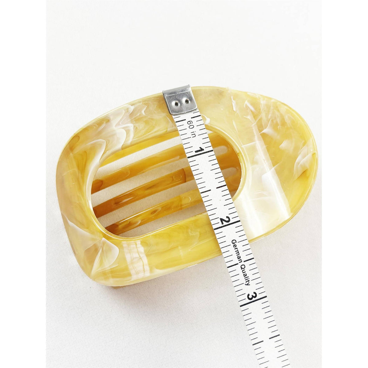 Marble Muse Oval Flat Claw
