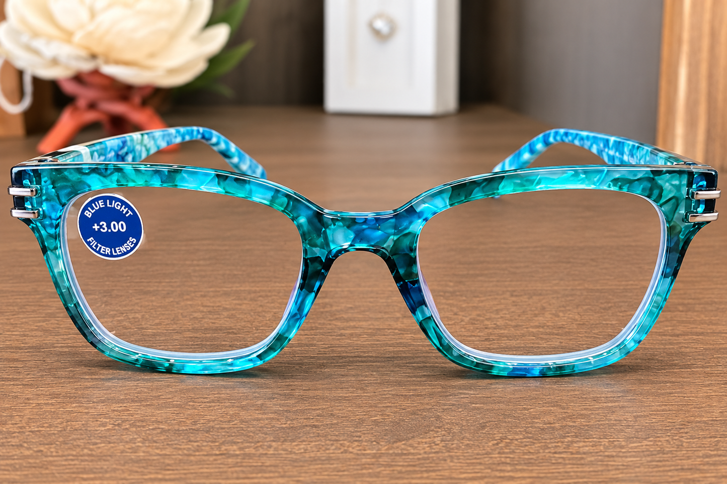 Buzzworthy- Readers by Peepers
