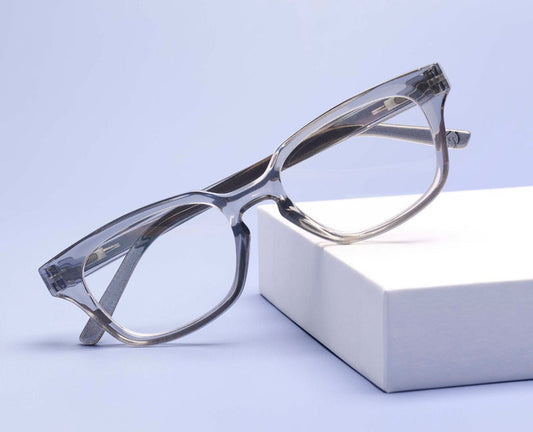 Clive- Readers by Peepers