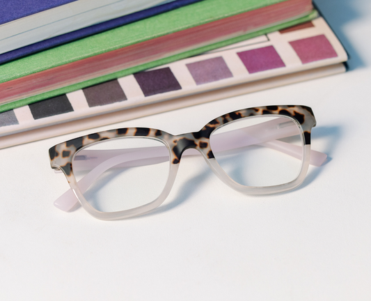 Zoey- Chai Tortoise/Pink- Readers by Peepers